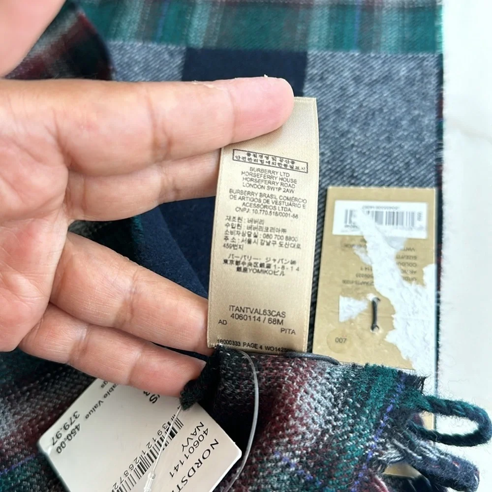 Burberry
Plaid Check Wool Scart - Picture 8 of 11
